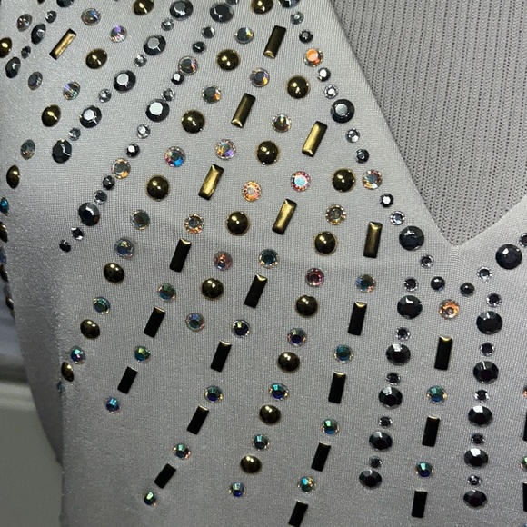 Cache white double layer V neck tank top with crystals and stone decoration - Picture 2 of 13